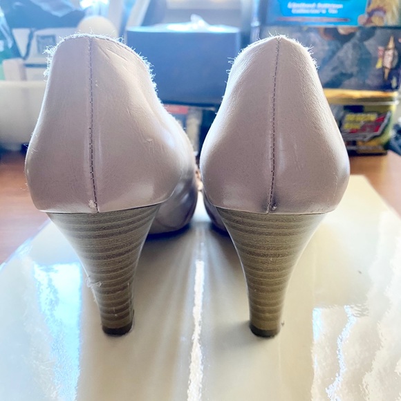 Mudd Nude Pumps - Picture 6 of 10